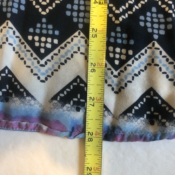 💋Women’s Sleeveless Top Tank. Size M, $5 or 6 for $15 - Picture 7 of 9